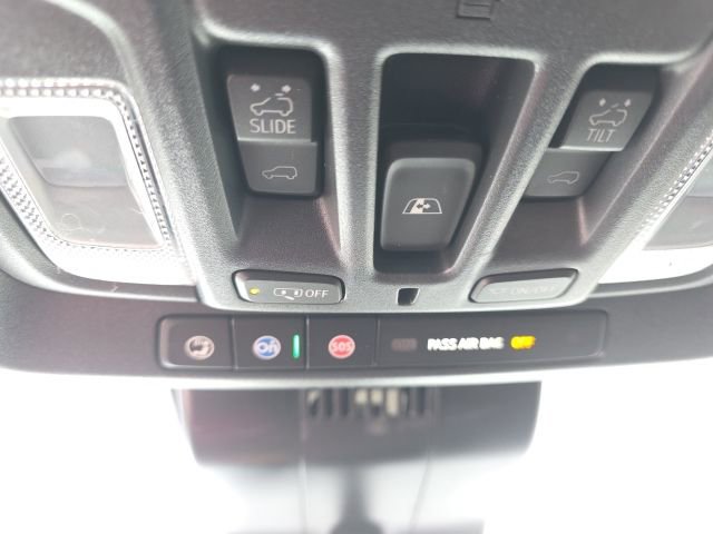 Used 2025 GMC Sierra 2500 AT4 w/ Technology Package image 29