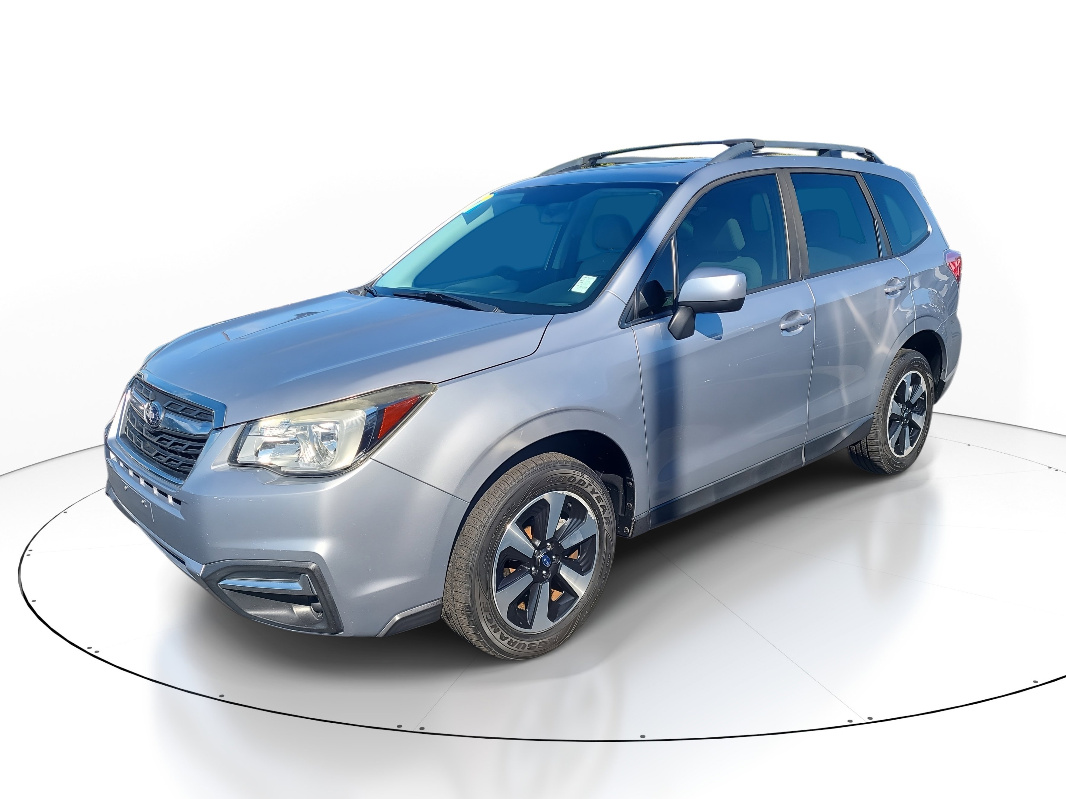 Used 2017 Subaru Forester 2.5i Premium w/ All-Weather Package image 2