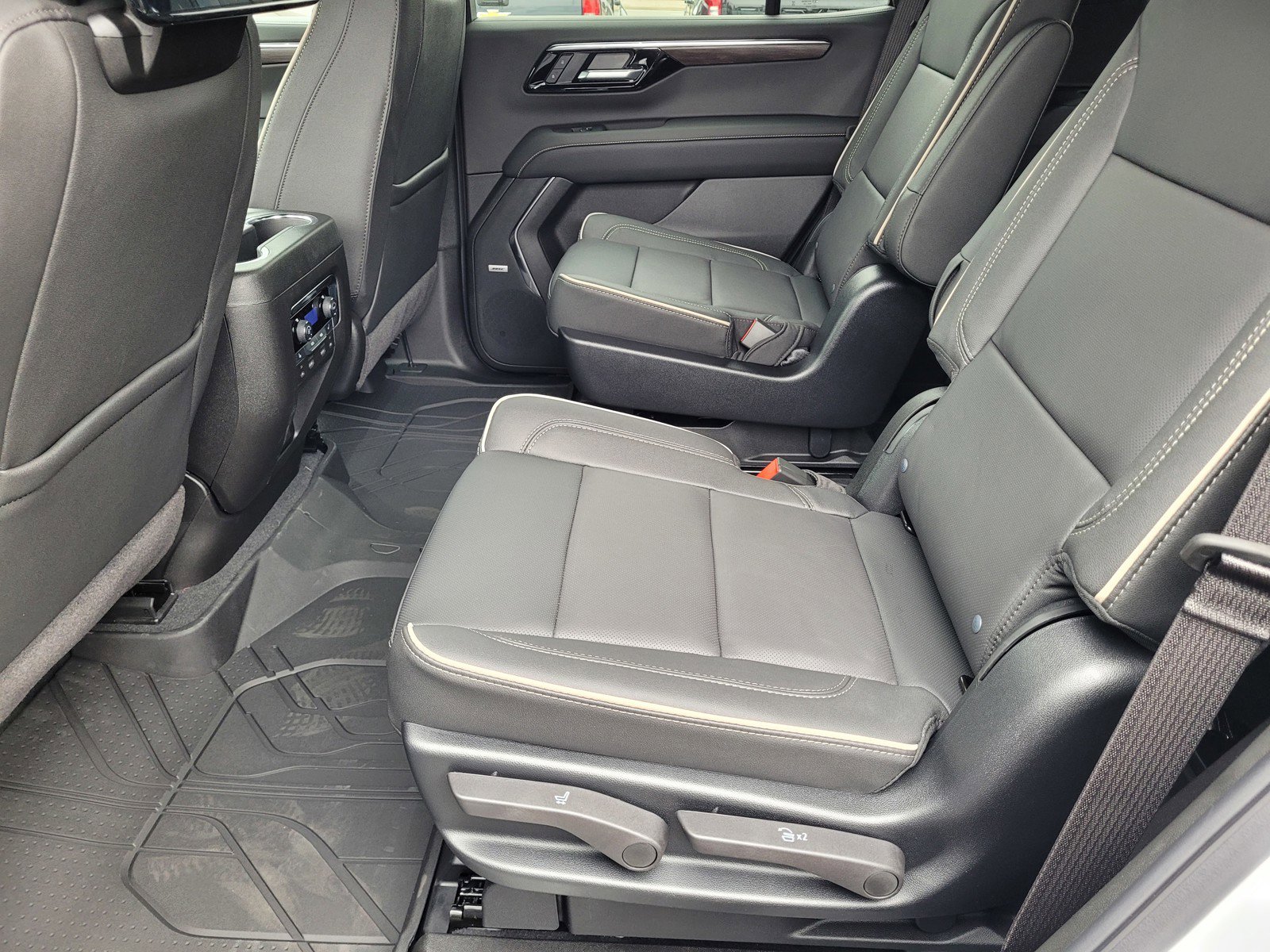 New 2026 Chevrolet Tahoe Premier image 7