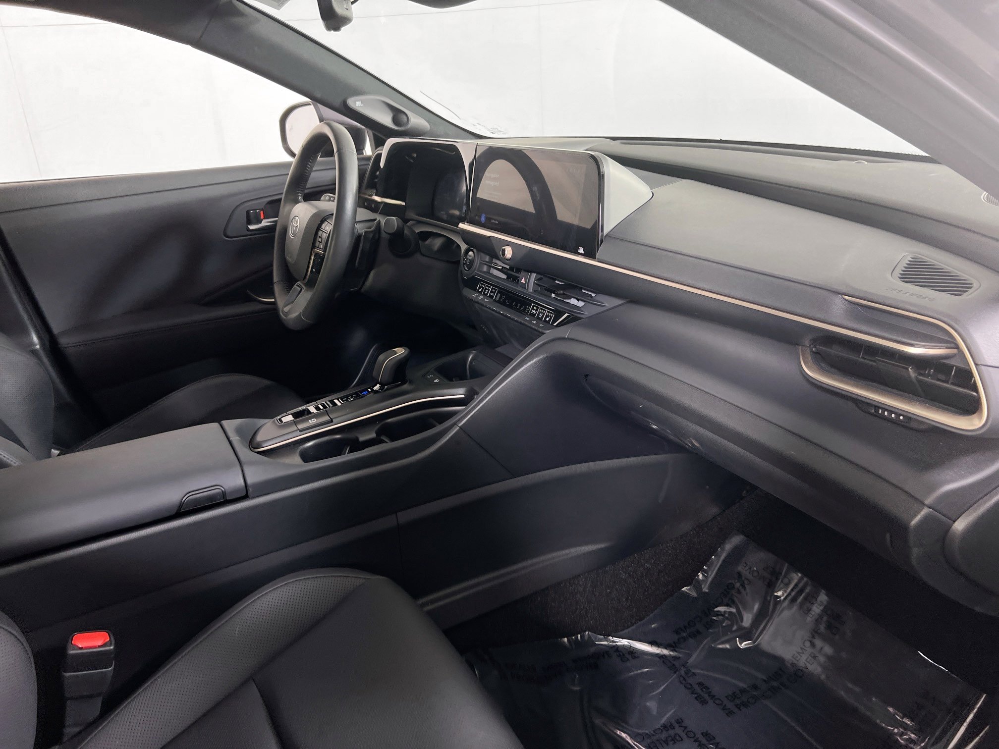 Used 2023 Toyota Crown Platinum image 28