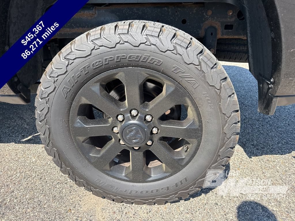 Used 2019 RAM 2500 Laramie w/ Black Appearance Package AWD/4WD image 17