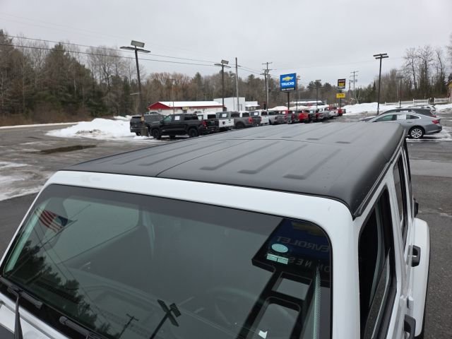 Used 2021 Jeep Wrangler Unlimited Sahara image 35