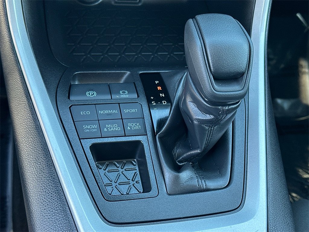 Used 2025 Toyota RAV4 LE image 24