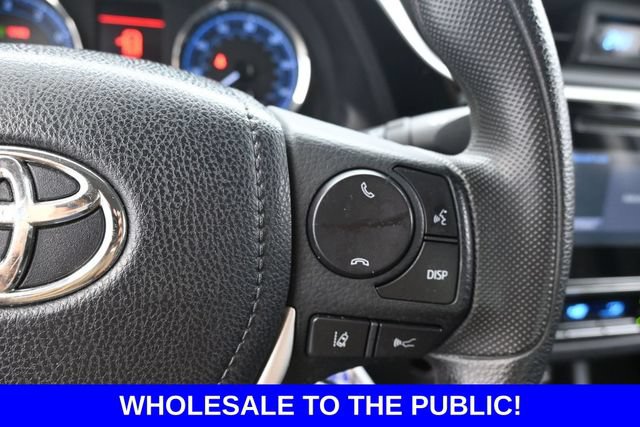 Used 2018 Toyota Corolla LE FWD image 15