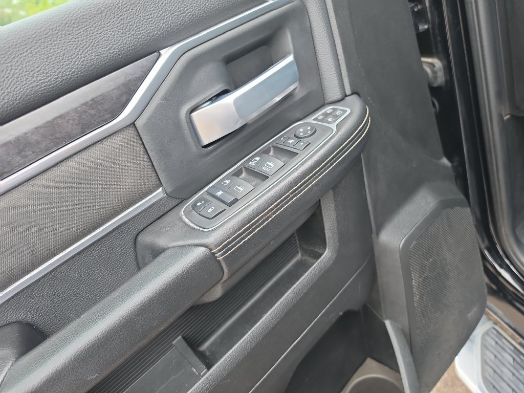 Used 2024 RAM 2500 Big Horn AWD/4WD image 13