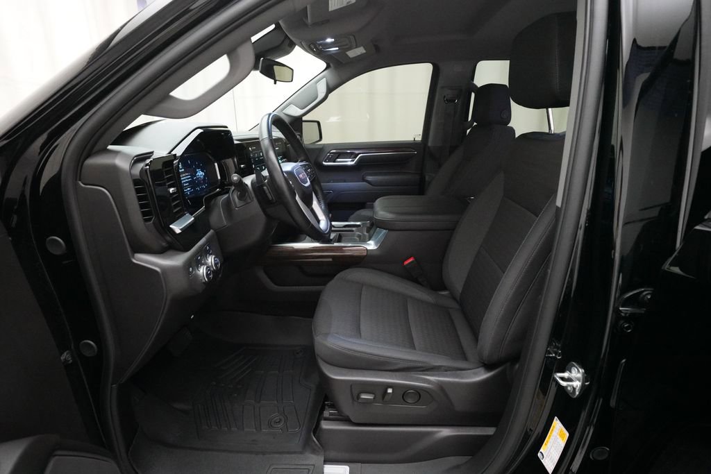 Used 2024 GMC Sierra 1500 Elevation w/ Max Trailering Package image 7