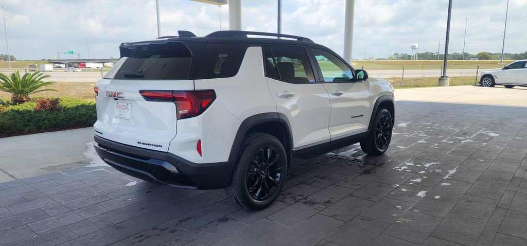 Used 2025 GMC Terrain Elevation w/ Elevation Premium Package image 6