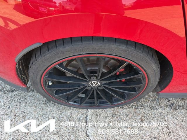 Used 2023 Volkswagen GTI 40th Anniversary Edition FWD image 11