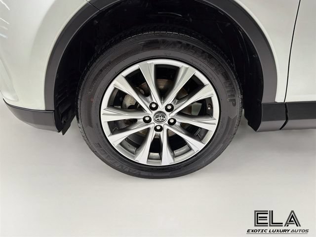 Used 2018 Toyota RAV4 Limited FWD image 34