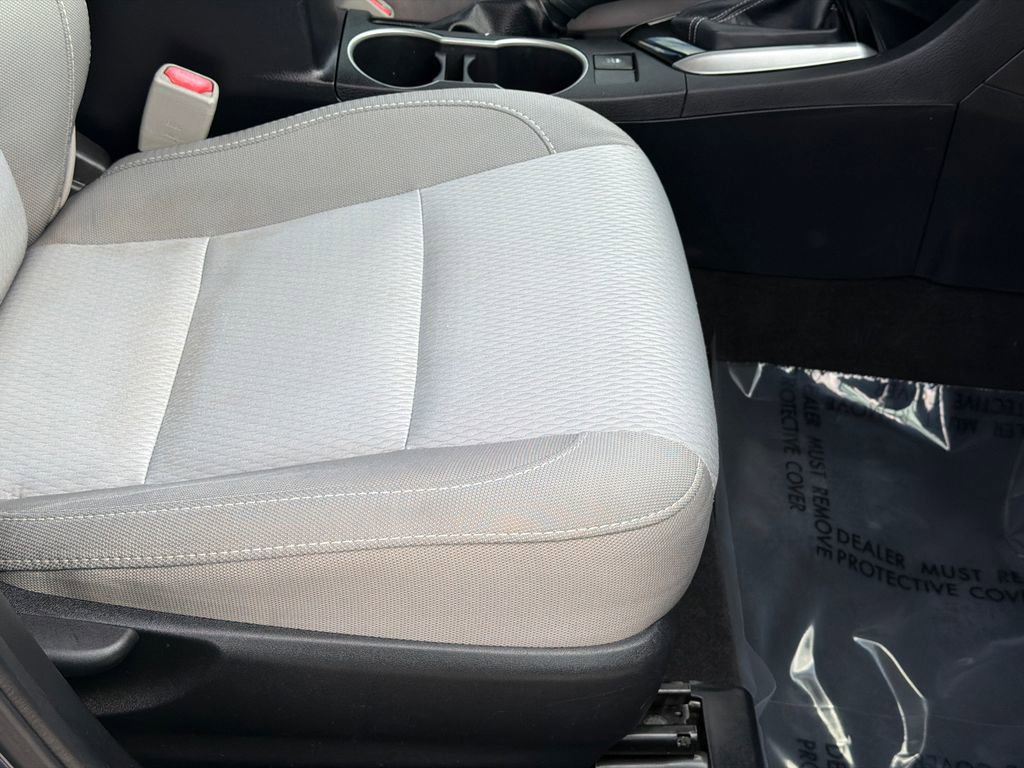 Used 2016 Toyota Corolla LE FWD image 10