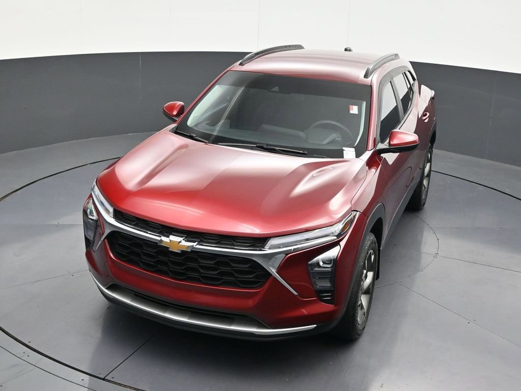 Used 2024 Chevrolet Trax LT FWD image 28