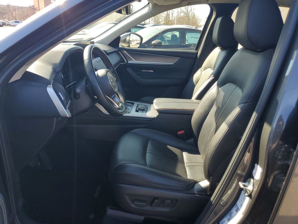 Used 2024 MAZDA CX-90 3.3 Turbo w/ Preferred Plus image 13