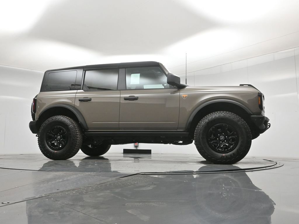 New 2026 Ford Bronco Badlands AWD/4WD image 3