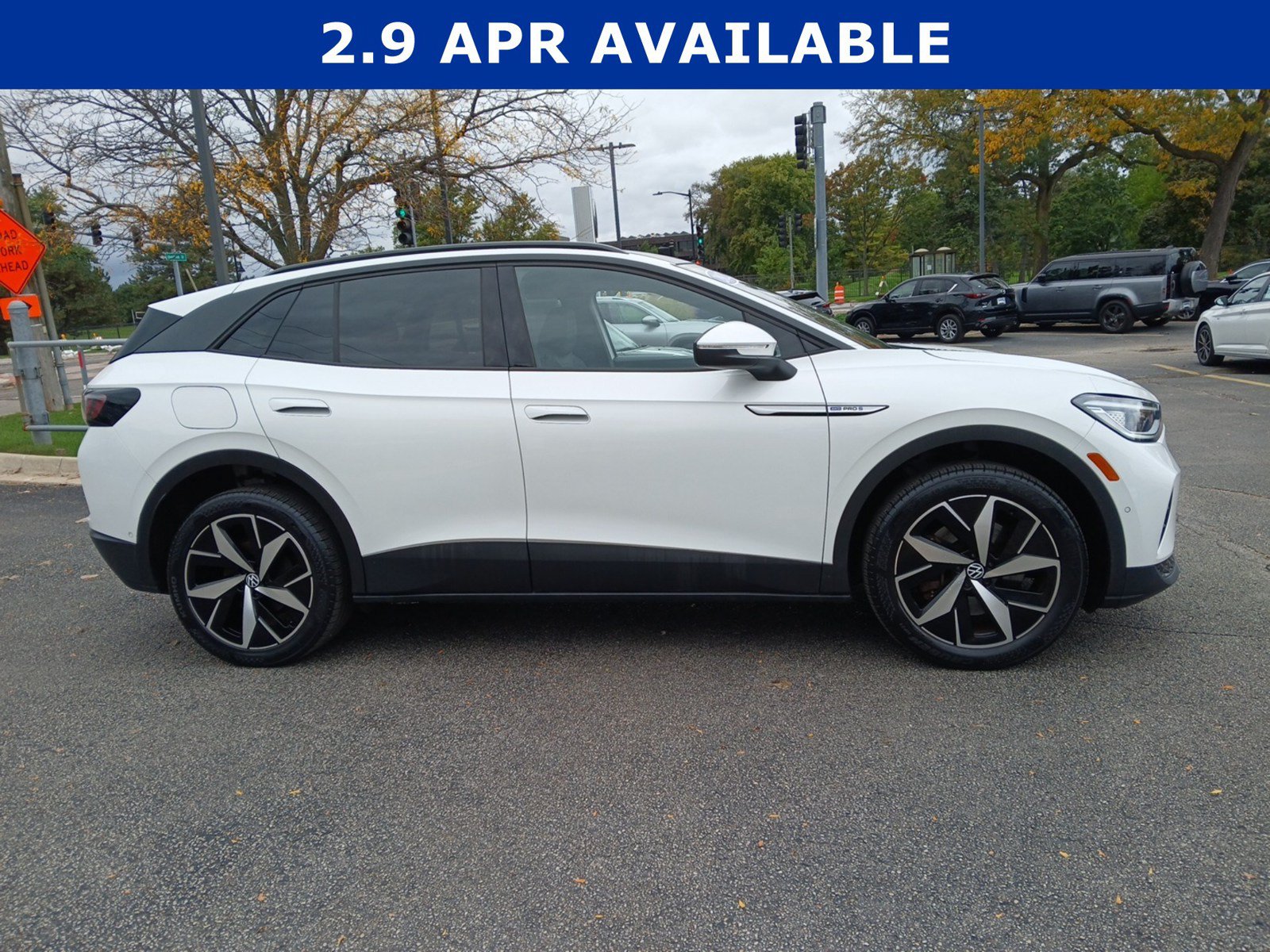 Used 2023 Volkswagen ID.4 Pro S AWD/4WD image 3