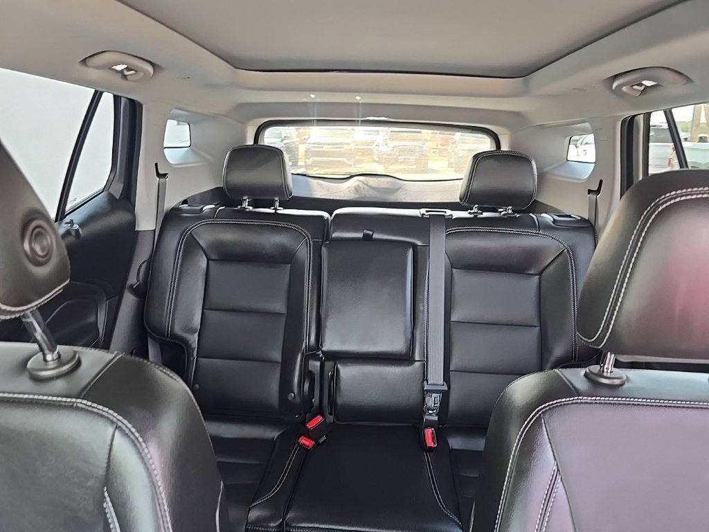 Used 2022 GMC Terrain SLT image 12