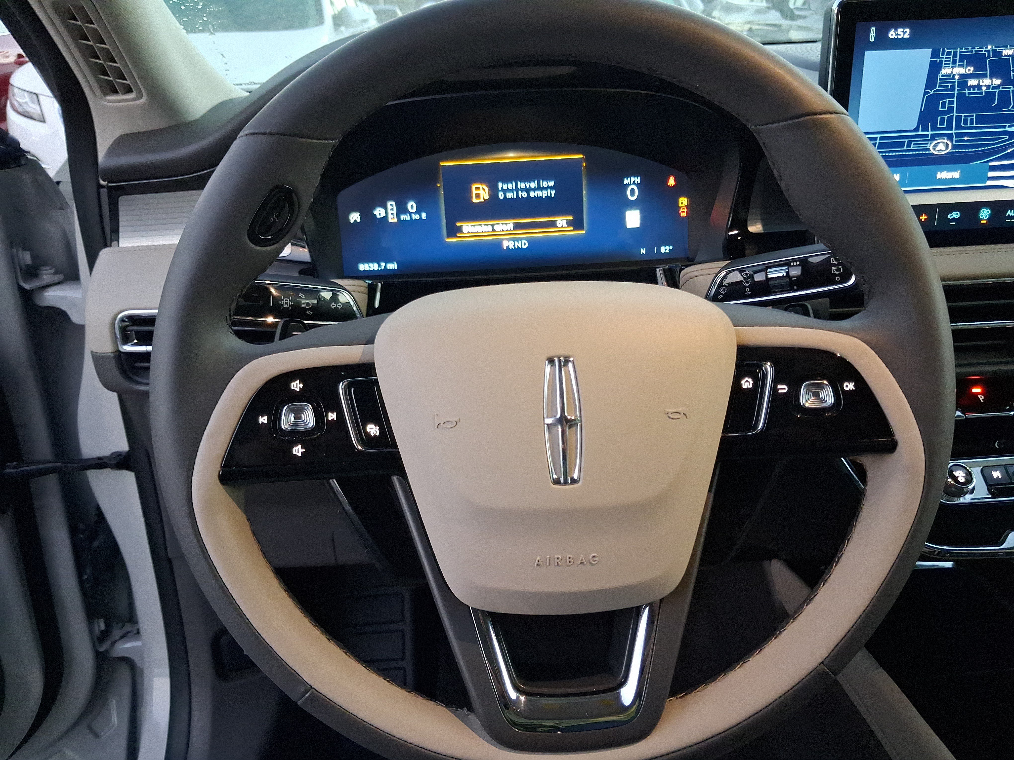 Certified 2024 Lincoln Corsair FWD image 14