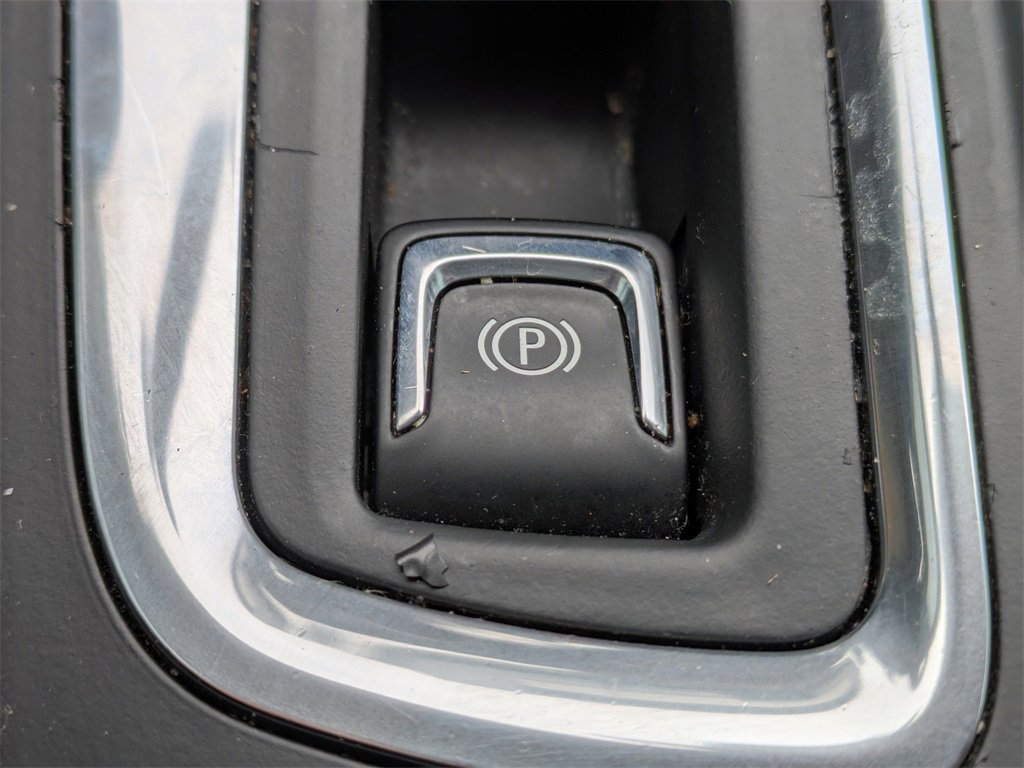 Used 2019 Chevrolet Equinox LT image 28