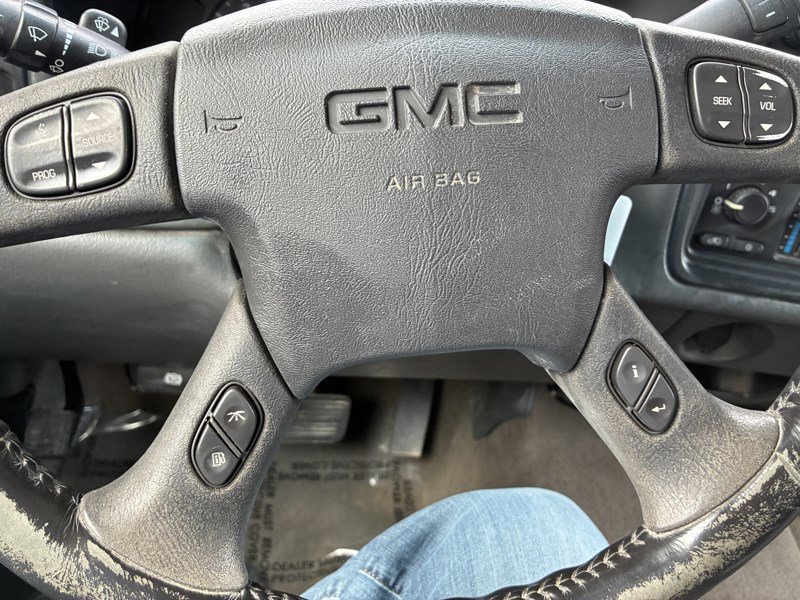 Used 2007 GMC Sierra 3500 SLE w/ Heavy-Duty Power Package image 11