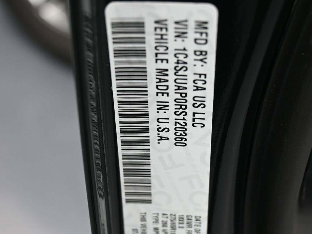 Used 2024 Jeep Wagoneer 2WD image 17