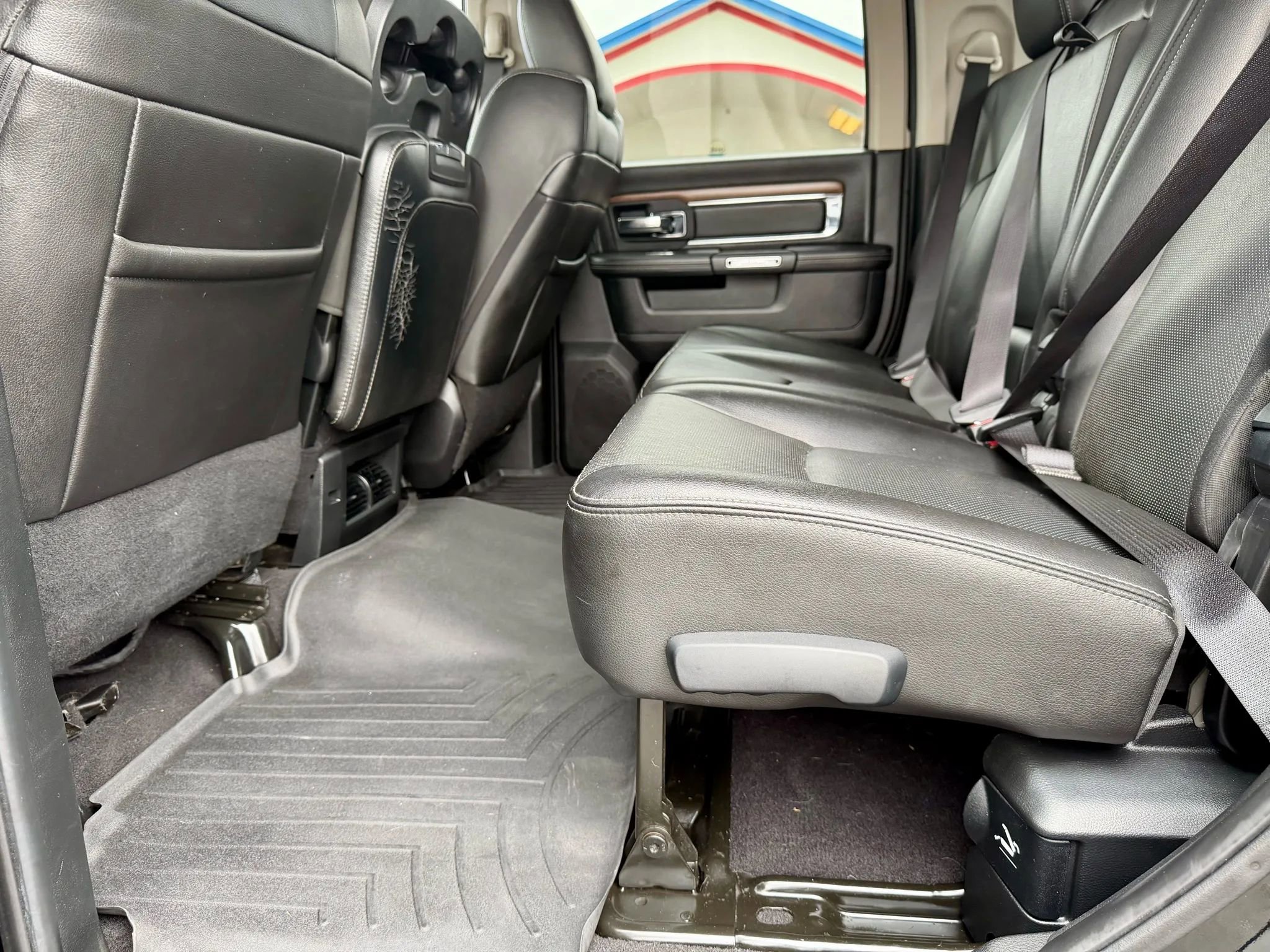 Used 2015 RAM 2500 Laramie image 15