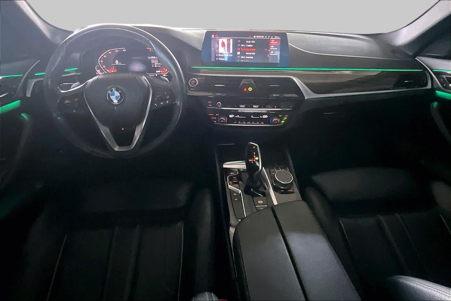Used 2020 BMW 540i w/ Convenience Package RWD image 14