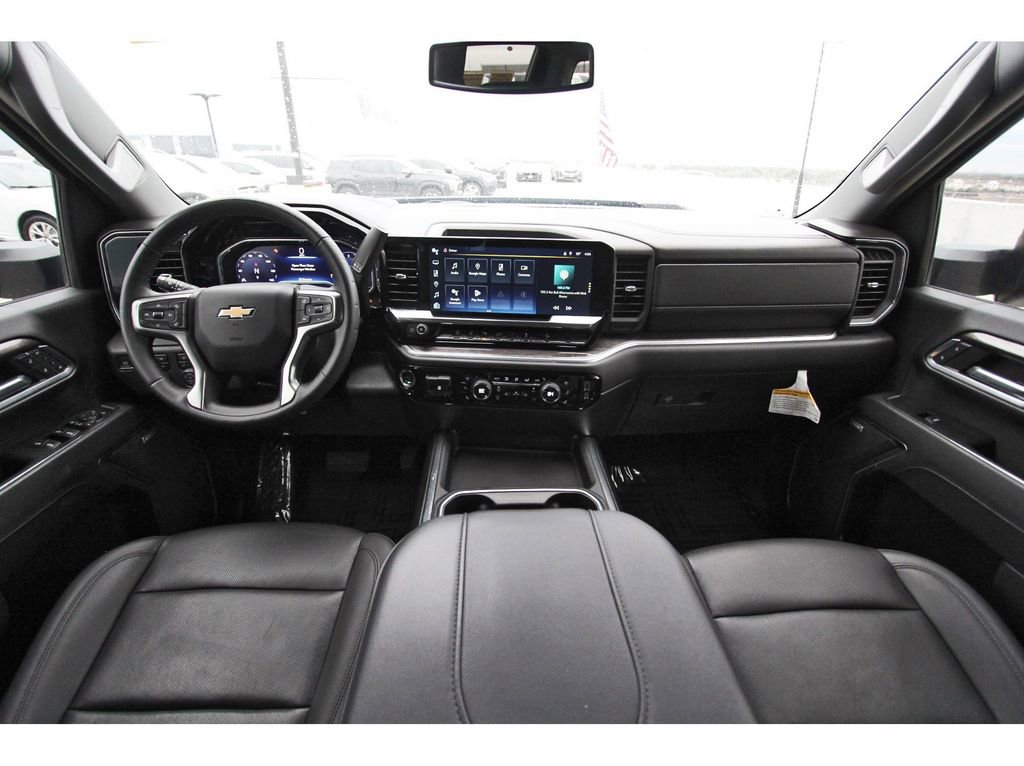 Used 2024 Chevrolet Silverado 2500 LTZ w/ LTZ Texas Edition image 9