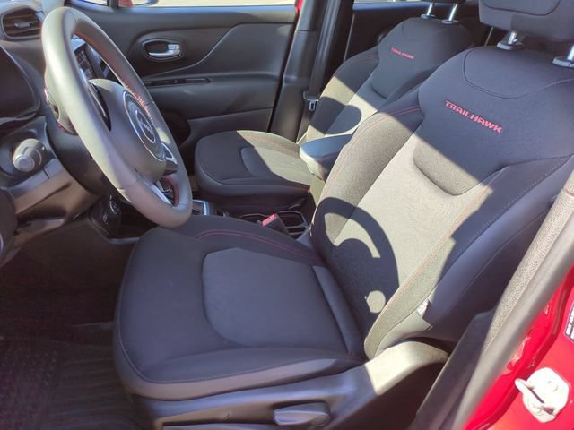 Used 2023 Jeep Renegade Trailhawk AWD/4WD image 14