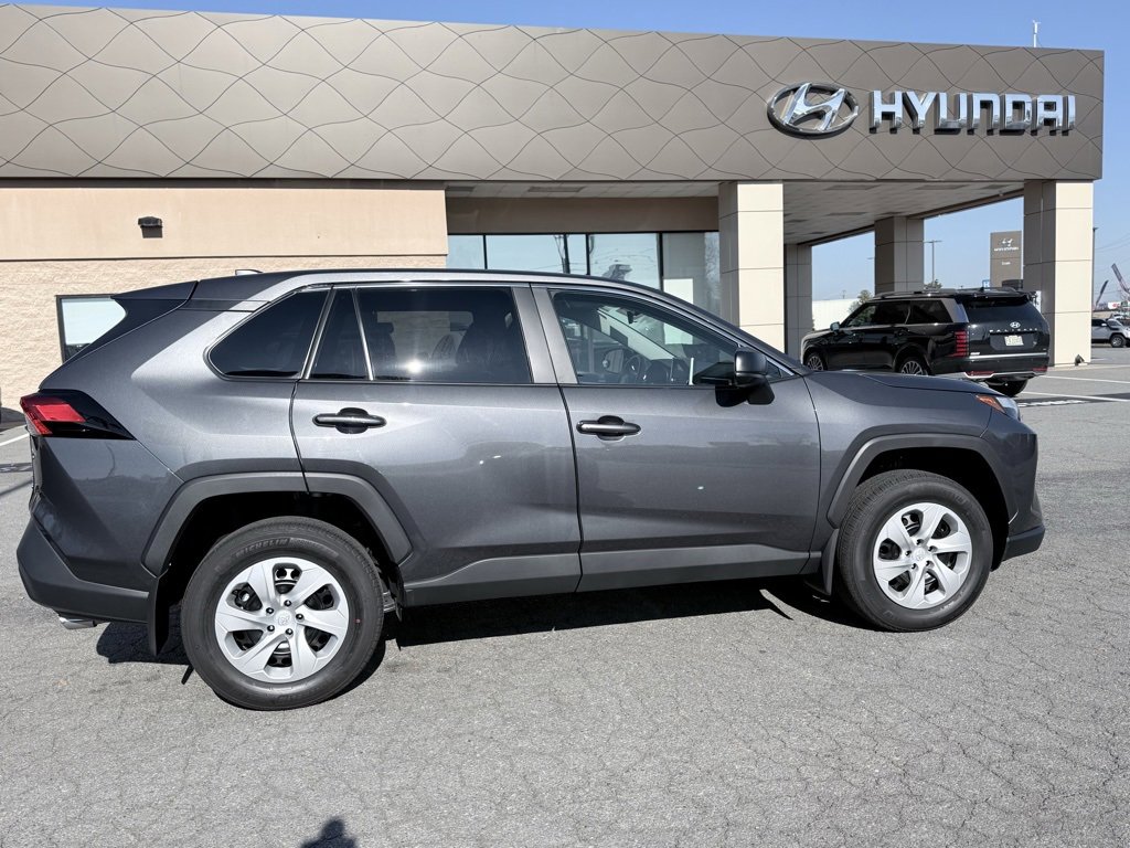 Used 2025 Toyota RAV4 LE image 9