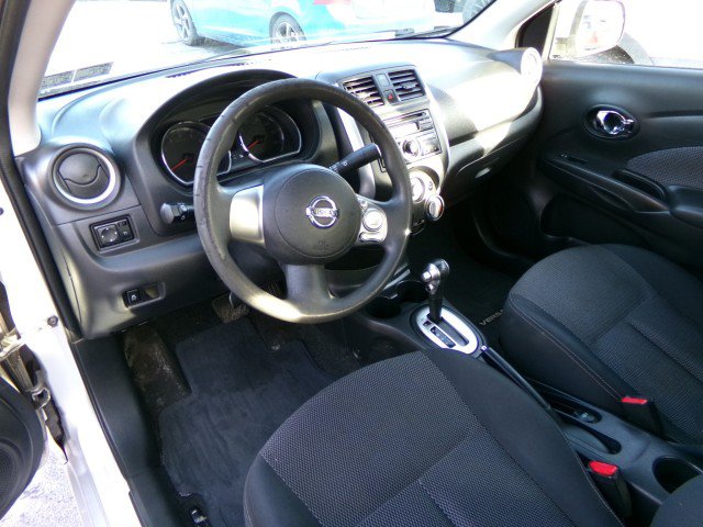 Used 2014 Nissan Versa SV FWD image 14
