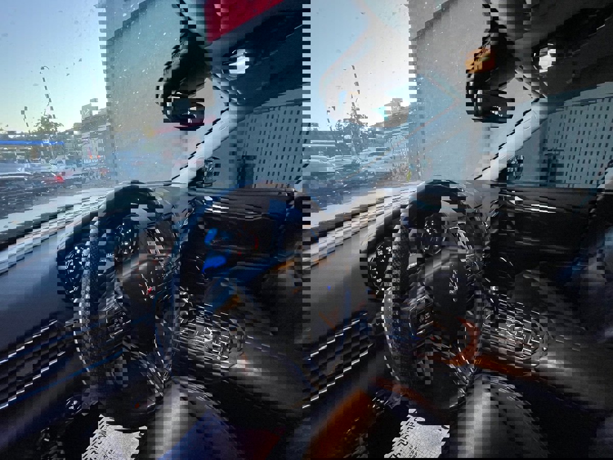 Used 2017 Maserati Levante w/ Sport Package image 9