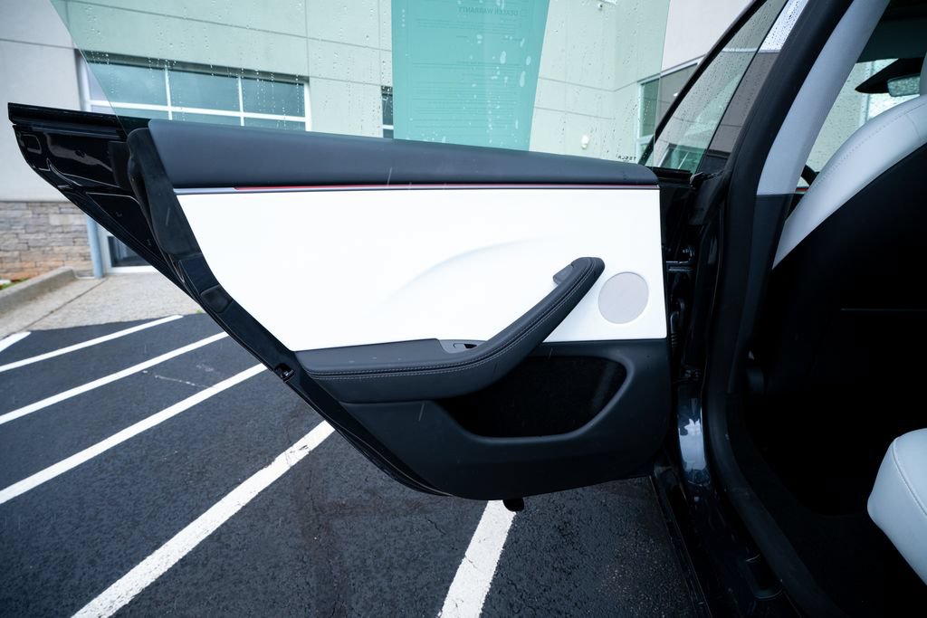 Used 2026 Tesla Model 3 RWD image 32