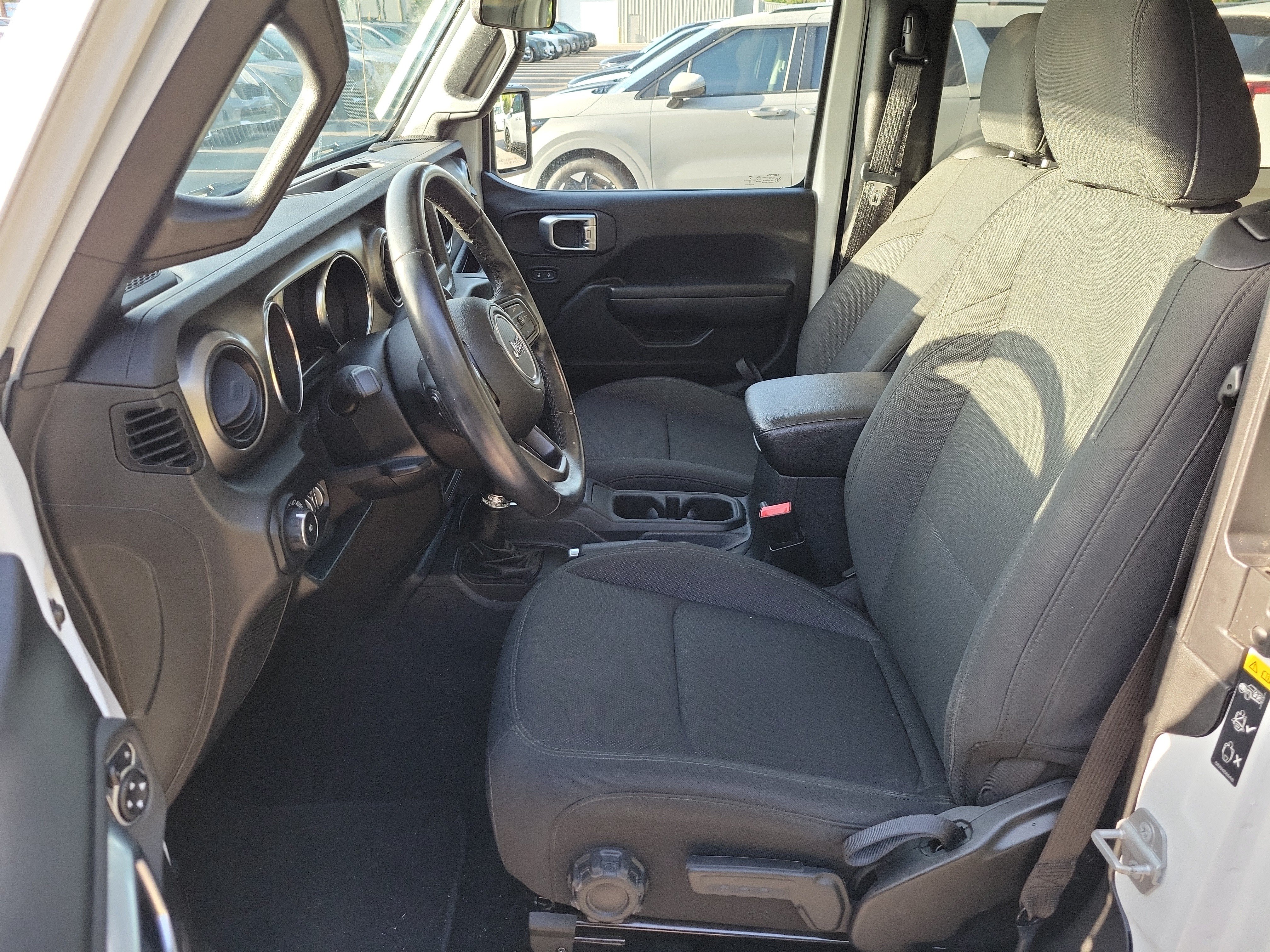 Used 2020 Jeep Wrangler Sport AWD/4WD image 13