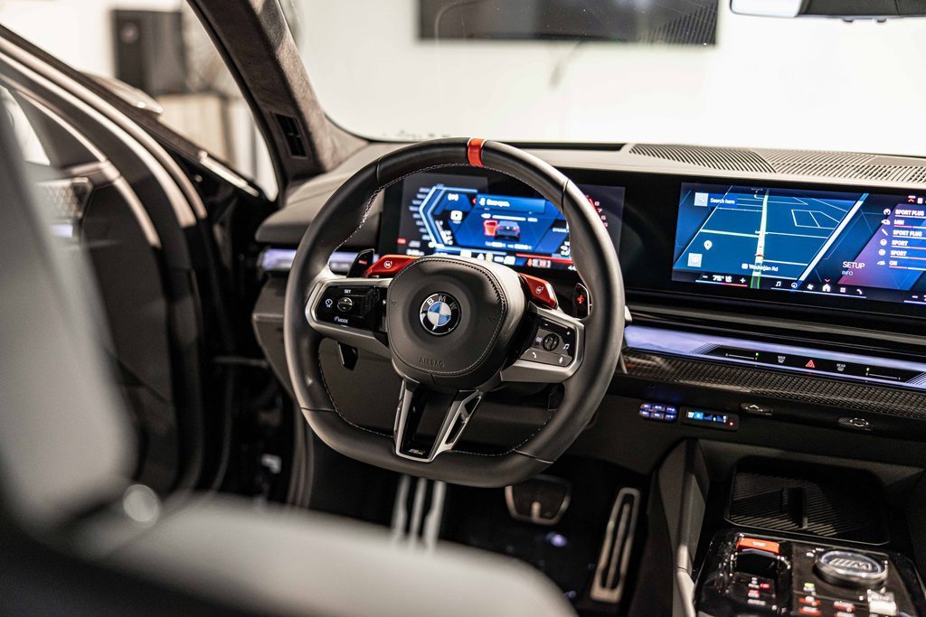 Used 2025 BMW M5 w/ Carbon Package image 36