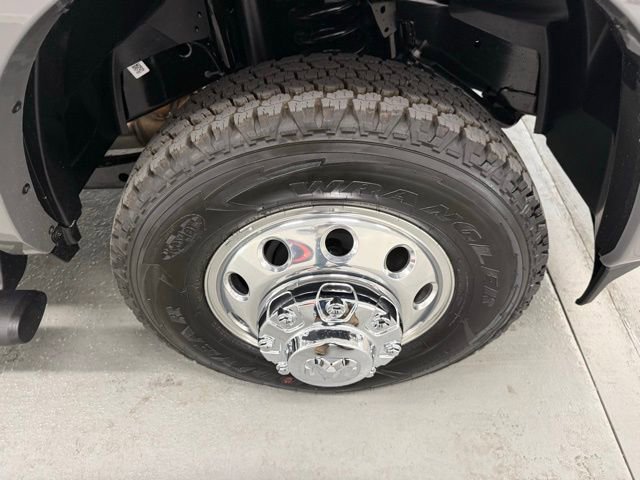 New 2026 RAM 3500 Big Horn w/ Laramie Trim Package AWD/4WD image 4