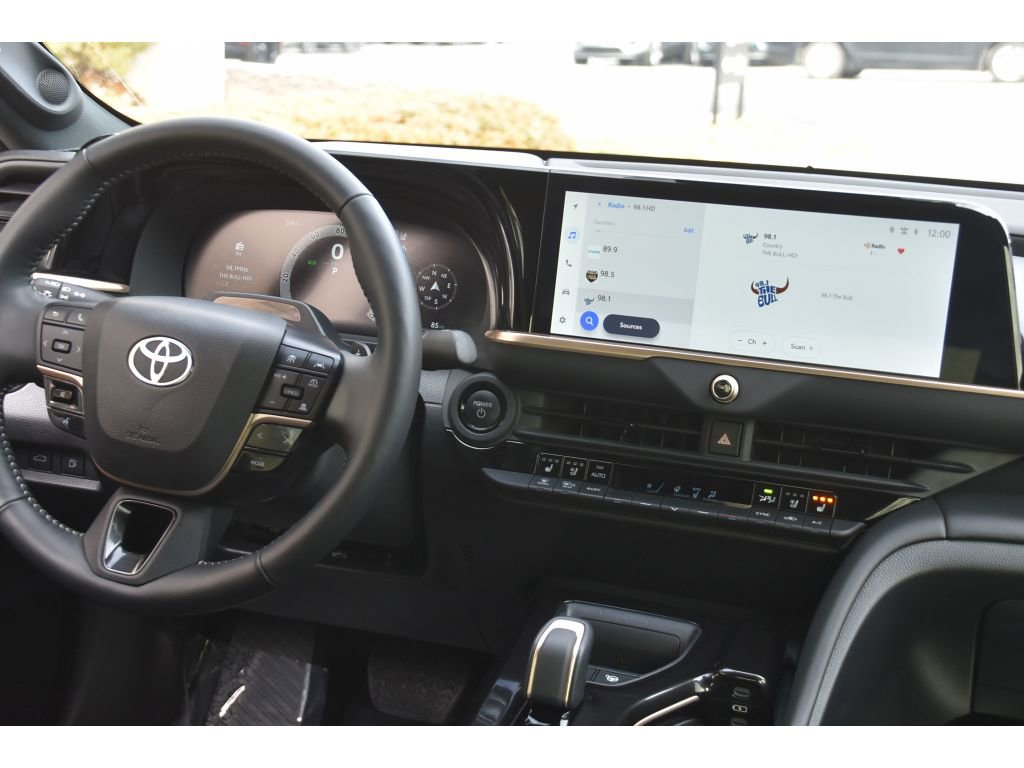 Used 2024 Toyota Crown Platinum image 18