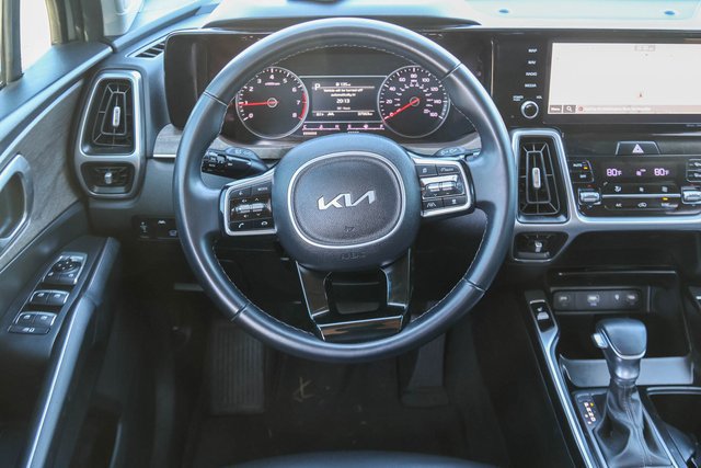 Used 2022 Kia Sorento EX w/ Panoramic Sunroof Package FWD image 21