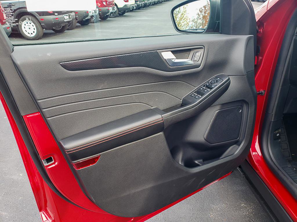 New 2026 Ford Escape ST-Line w/ Tech Pack #1 image 6