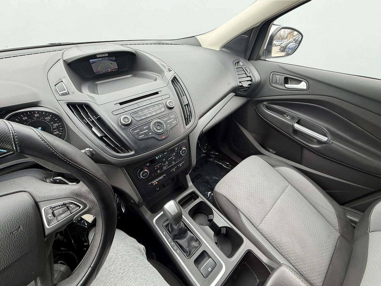 Used 2017 Ford Escape SE w/ SE Cold Weather Package AWD/4WD image 19