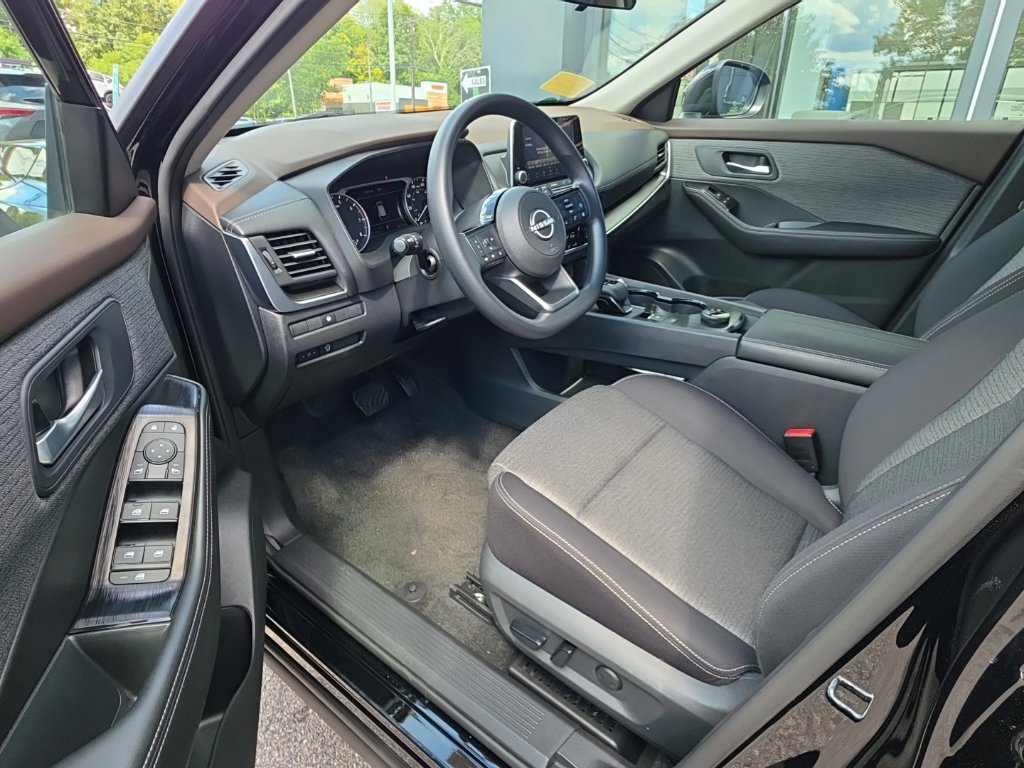 Certified 2023 Nissan Rogue SV AWD/4WD image 10