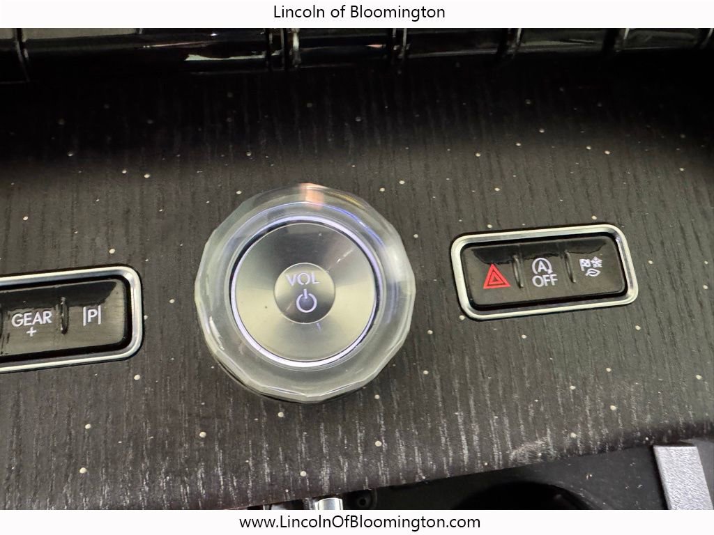 Certified 2025 Lincoln Navigator L Black Label w/ Black Label Special Edition image 70