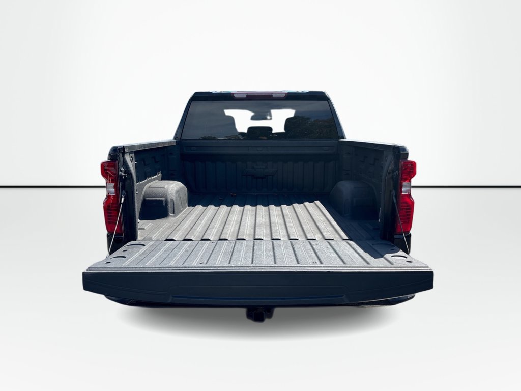 Used 2022 Chevrolet Silverado 1500 Custom AWD/4WD image 10