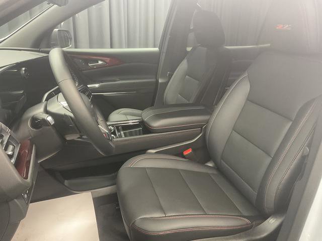 New 2026 Chevrolet Traverse Z71 w/ Driver Confidence Package image 14