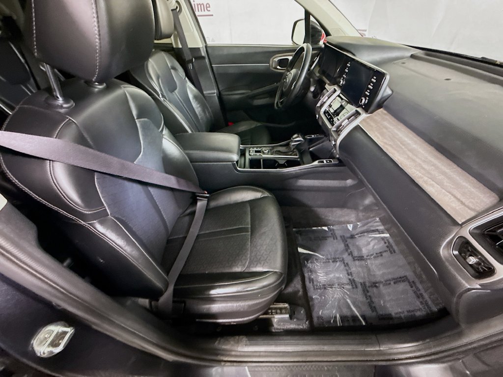 Used 2021 Kia Sorento EX w/ Panoramic Sunroof Package AWD/4WD image 29