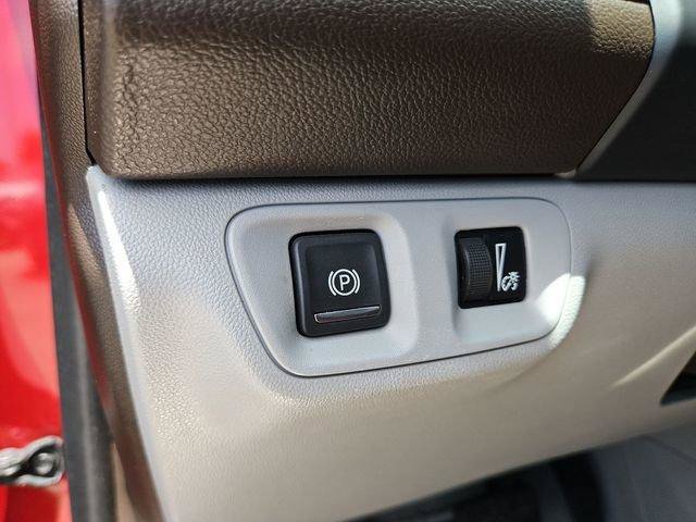 Used 2023 GMC Acadia SLT AWD/4WD image 17