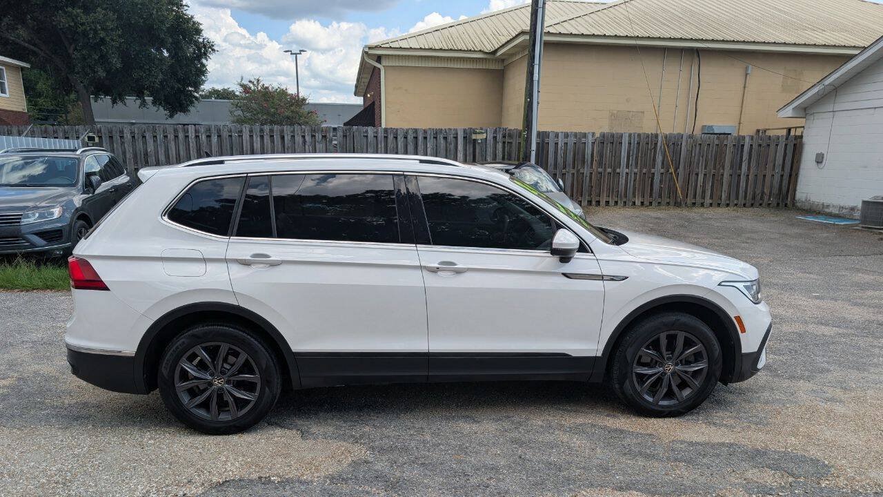 Used 2022 Volkswagen Tiguan SE FWD image 2