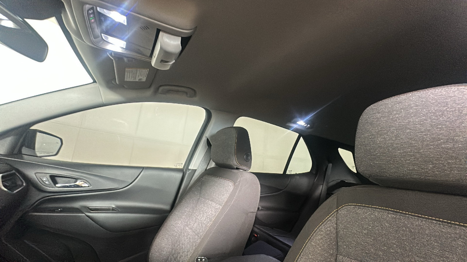 Used 2023 Chevrolet Equinox LT AWD/4WD image 14