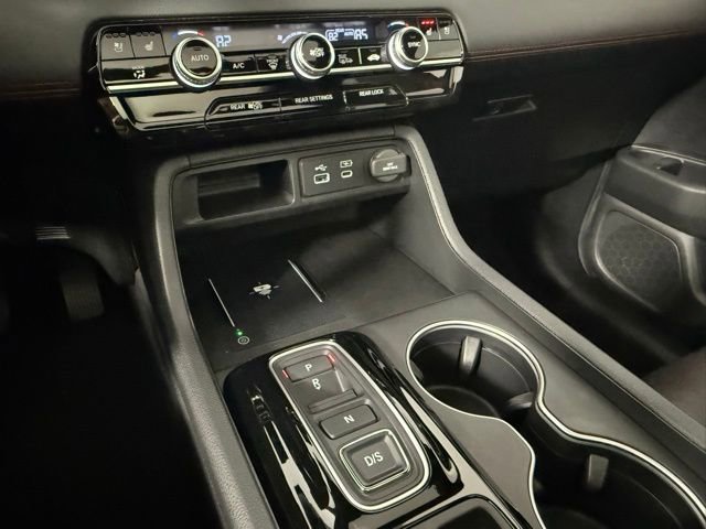 Used 2025 Honda Pilot Black Edition image 25