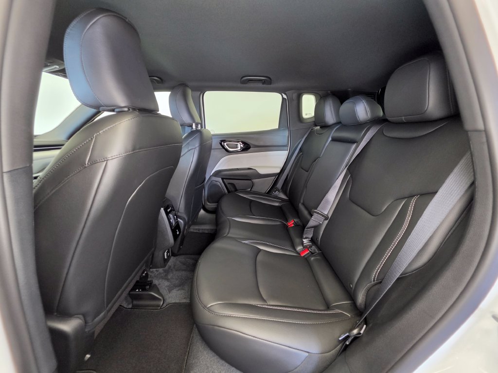 New 2027 Jeep Compass Limited AWD/4WD image 5