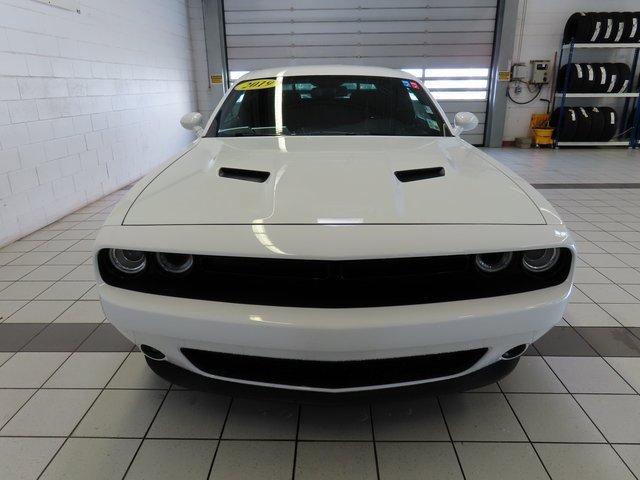 Used 2019 Dodge Challenger SXT w/ Blacktop Package image 17