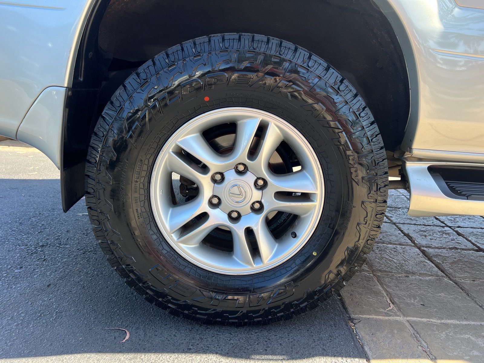 Used 2004 Lexus GX 470 AWD/4WD image 11